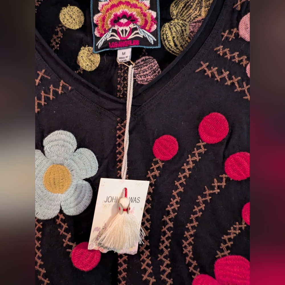 Colorful Embroidered Women's Top Johnny Was - Picture 2 of 7